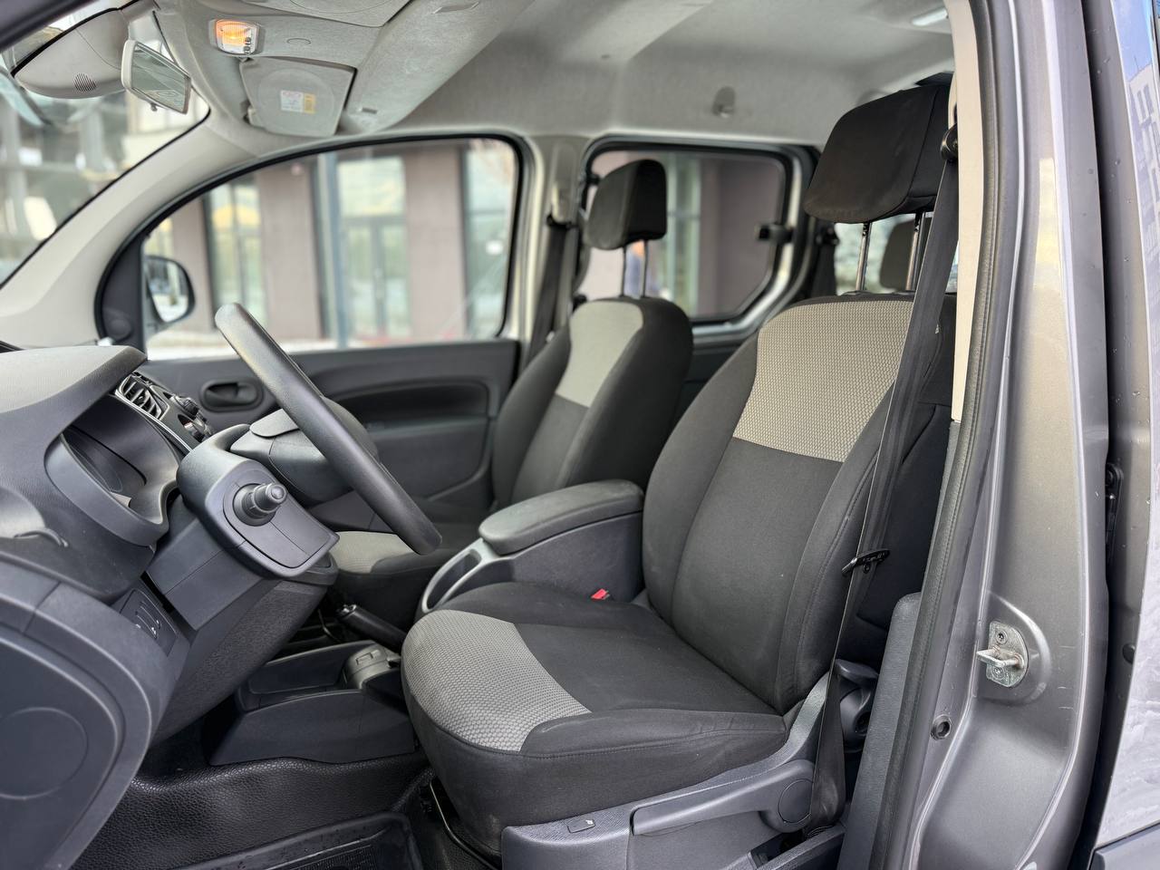 Фото - Renault Kangoo pass #7