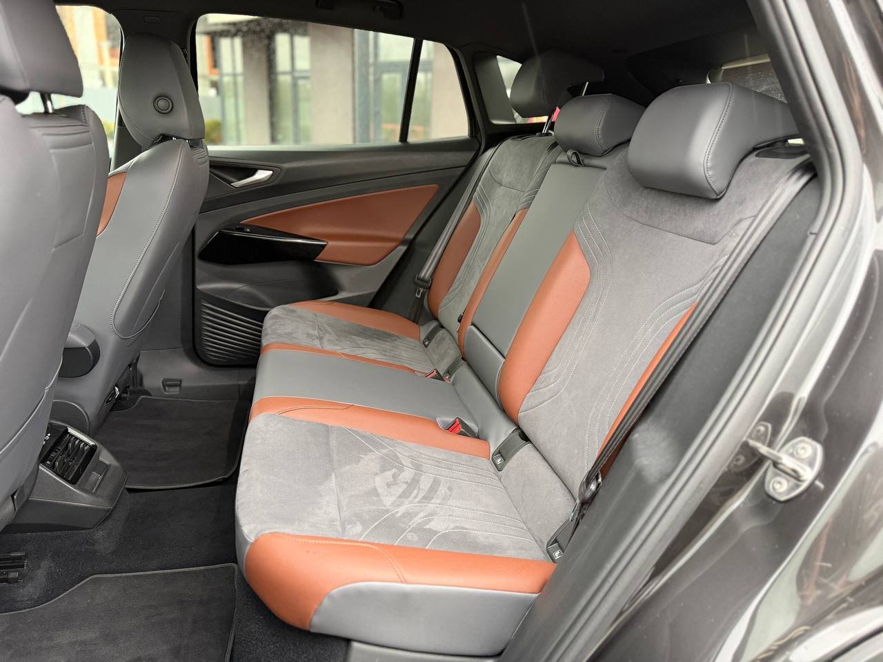 Фото - Volkswagen Id4 #9