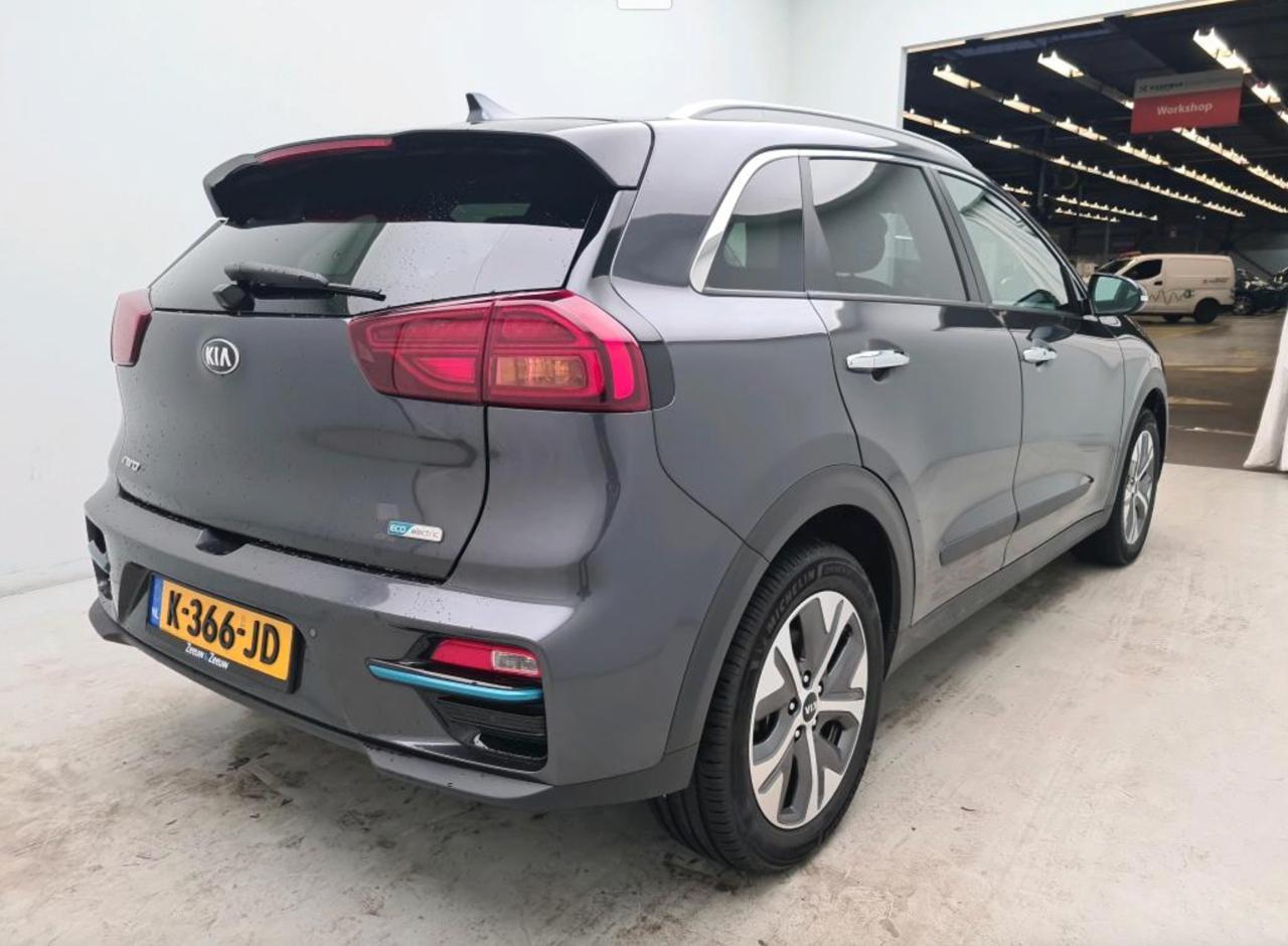 Фото - Kia Niro #4