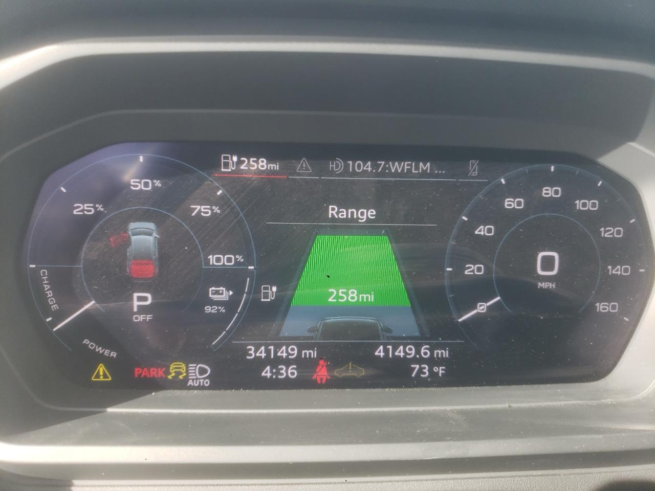 Фото - Audi Q4 e-tron #9