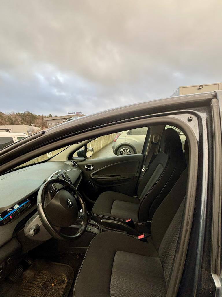 Фото - Renault ZOE #3