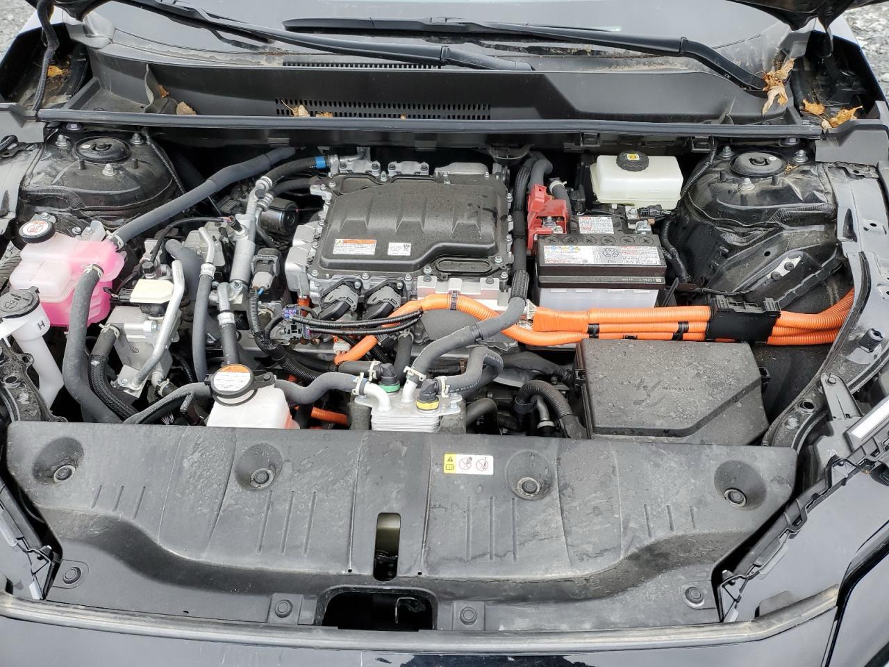 Фото - Toyota bZ4X #7