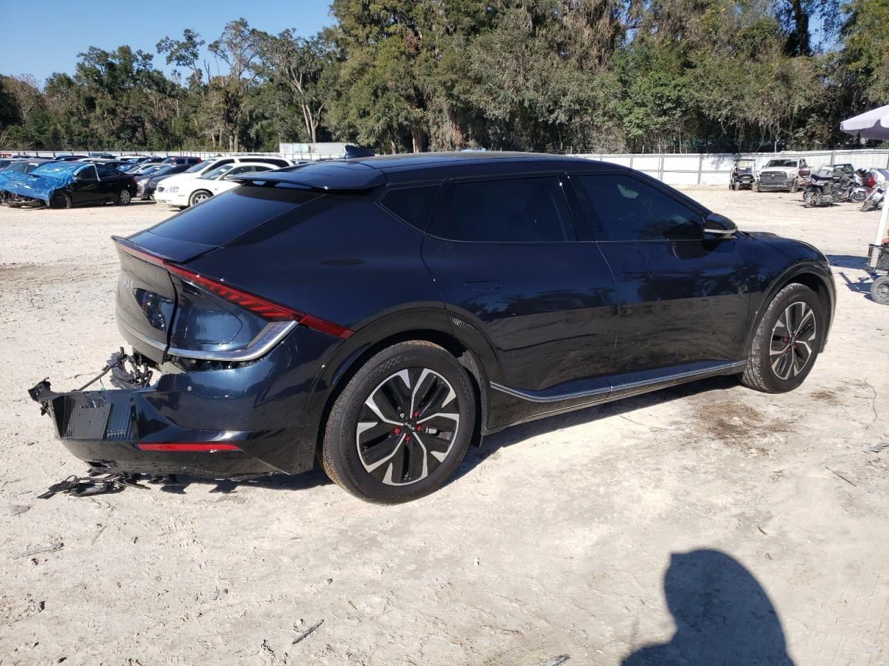 Фото - Kia EV6 #3