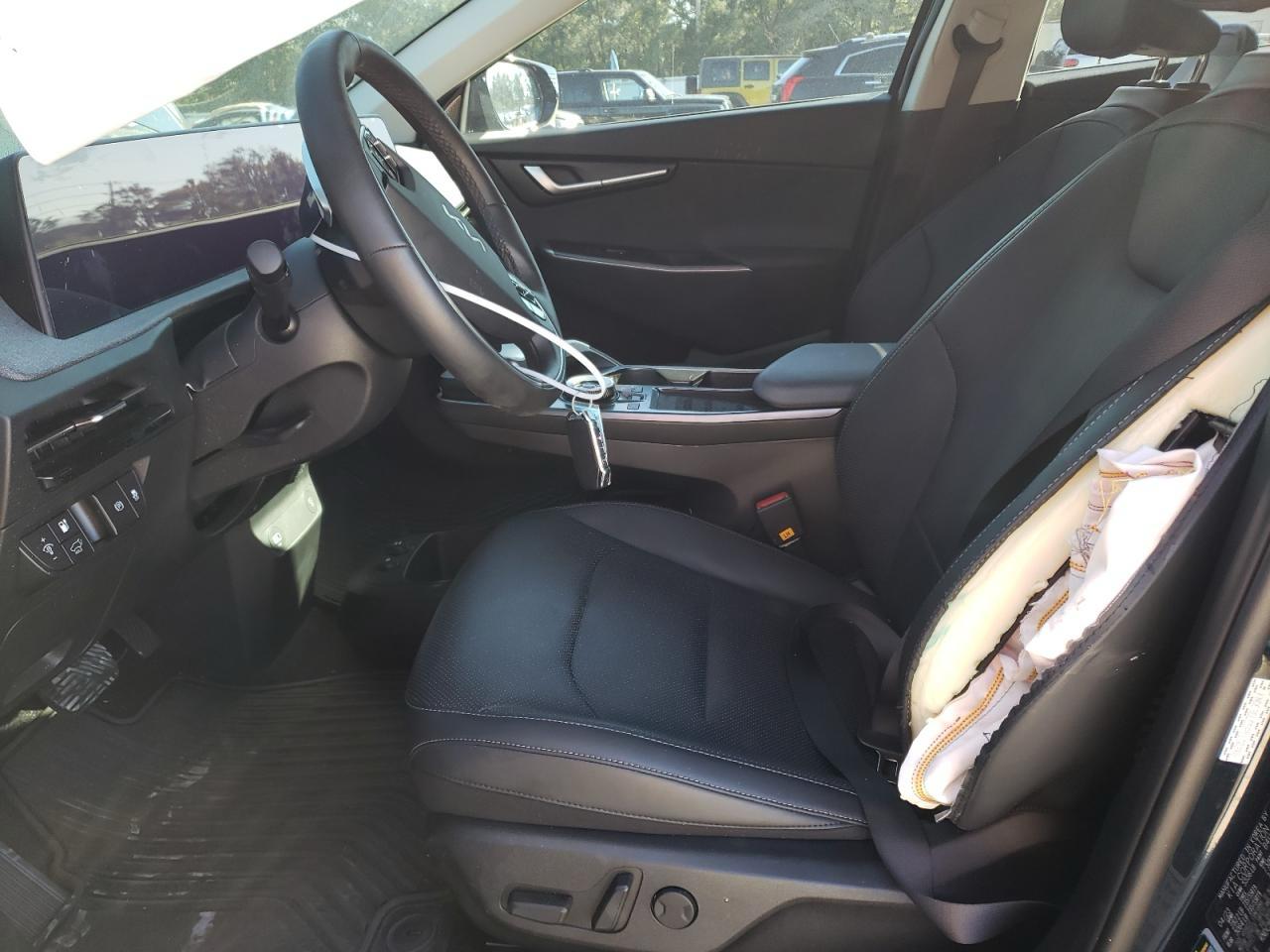 Фото - Kia EV6 #6