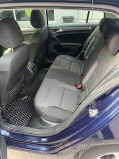 Фото - Volkswagen E-Golf #3