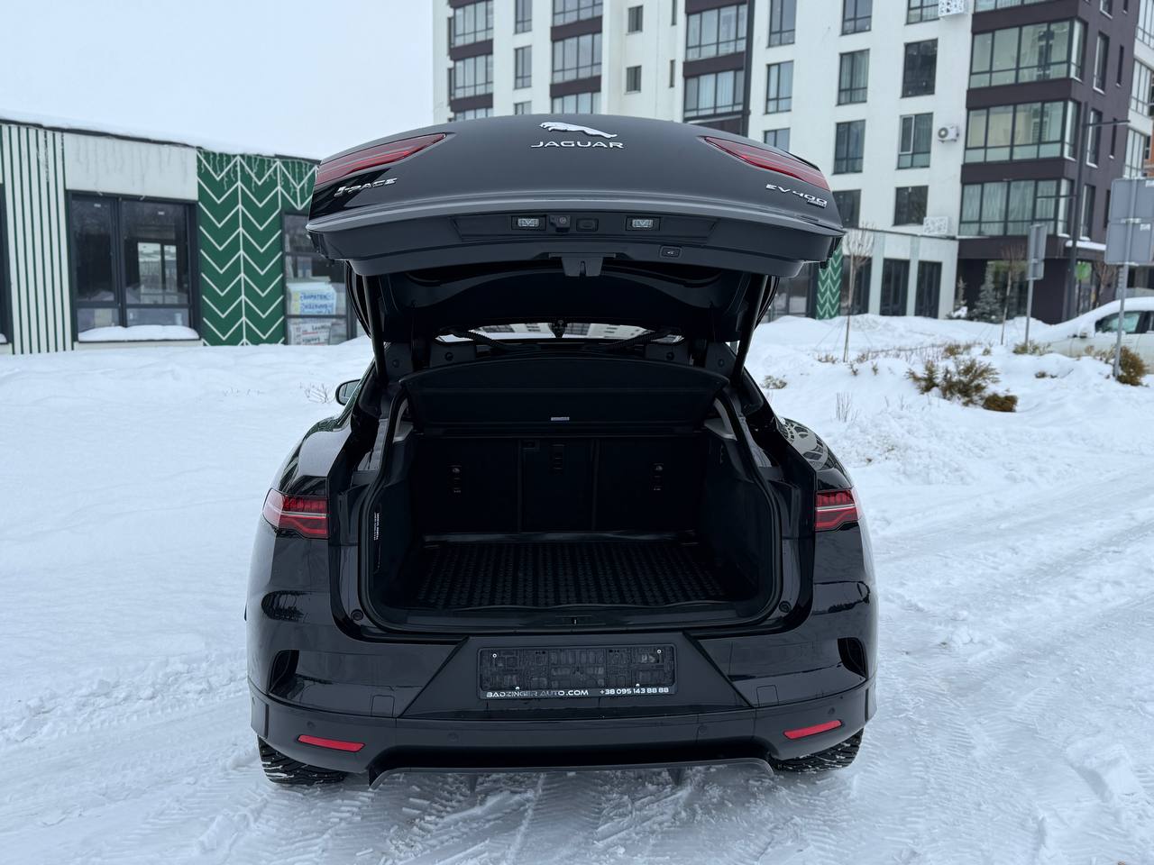 Фото - Jaguar I-Pace #12