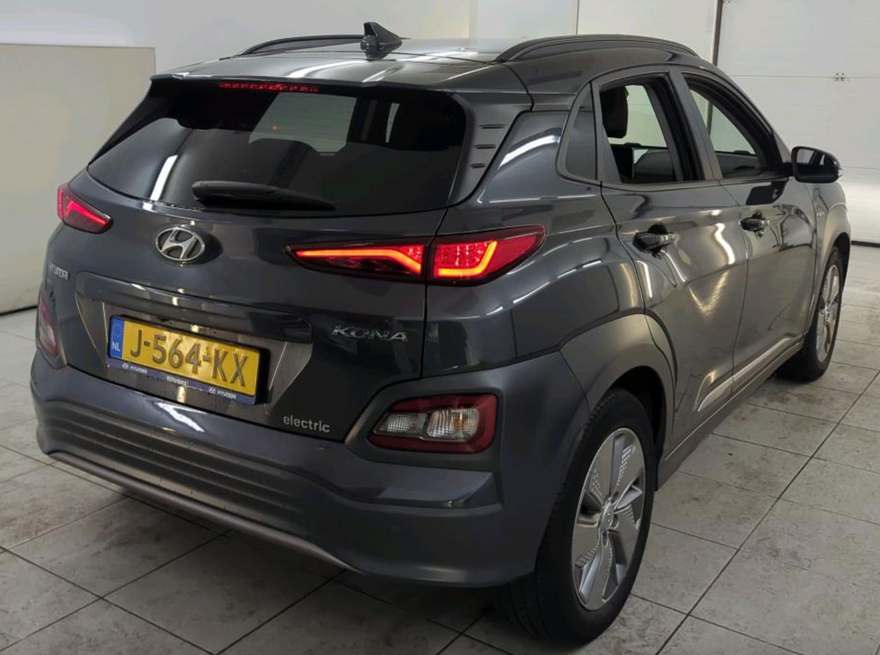 Фото - Hyundai Kona #3