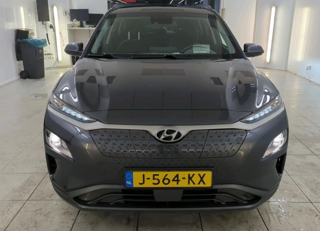 Фото - Hyundai Kona #5