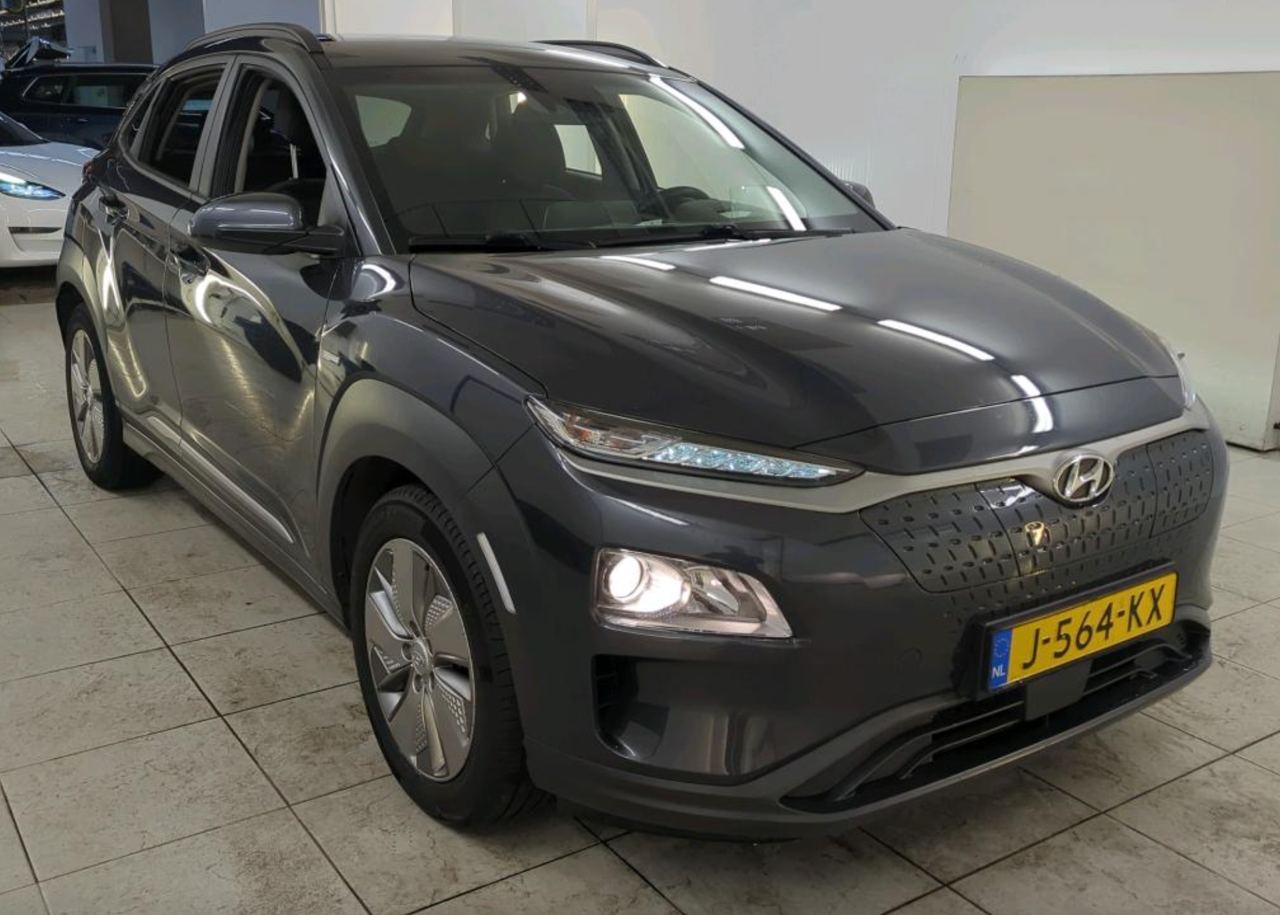 Фото - Hyundai Kona #2
