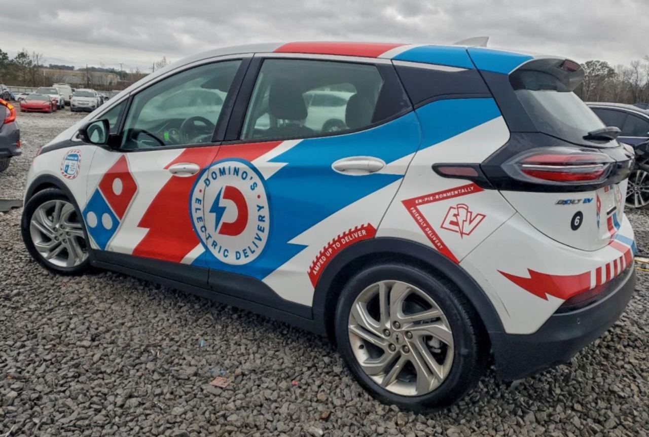 Фото - Chevrolet Bolt Ev #2