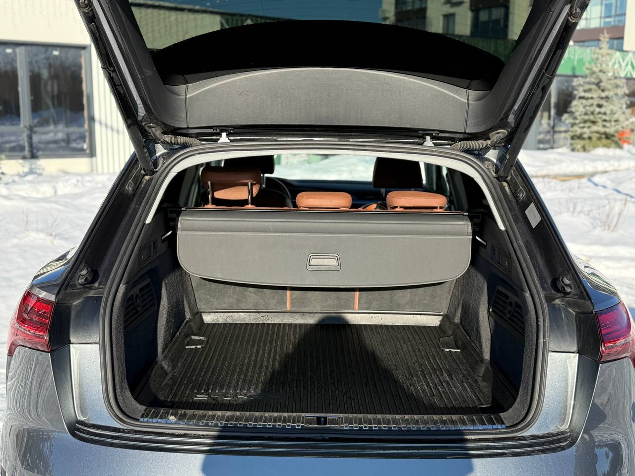 Фото - Audi E-tron #12