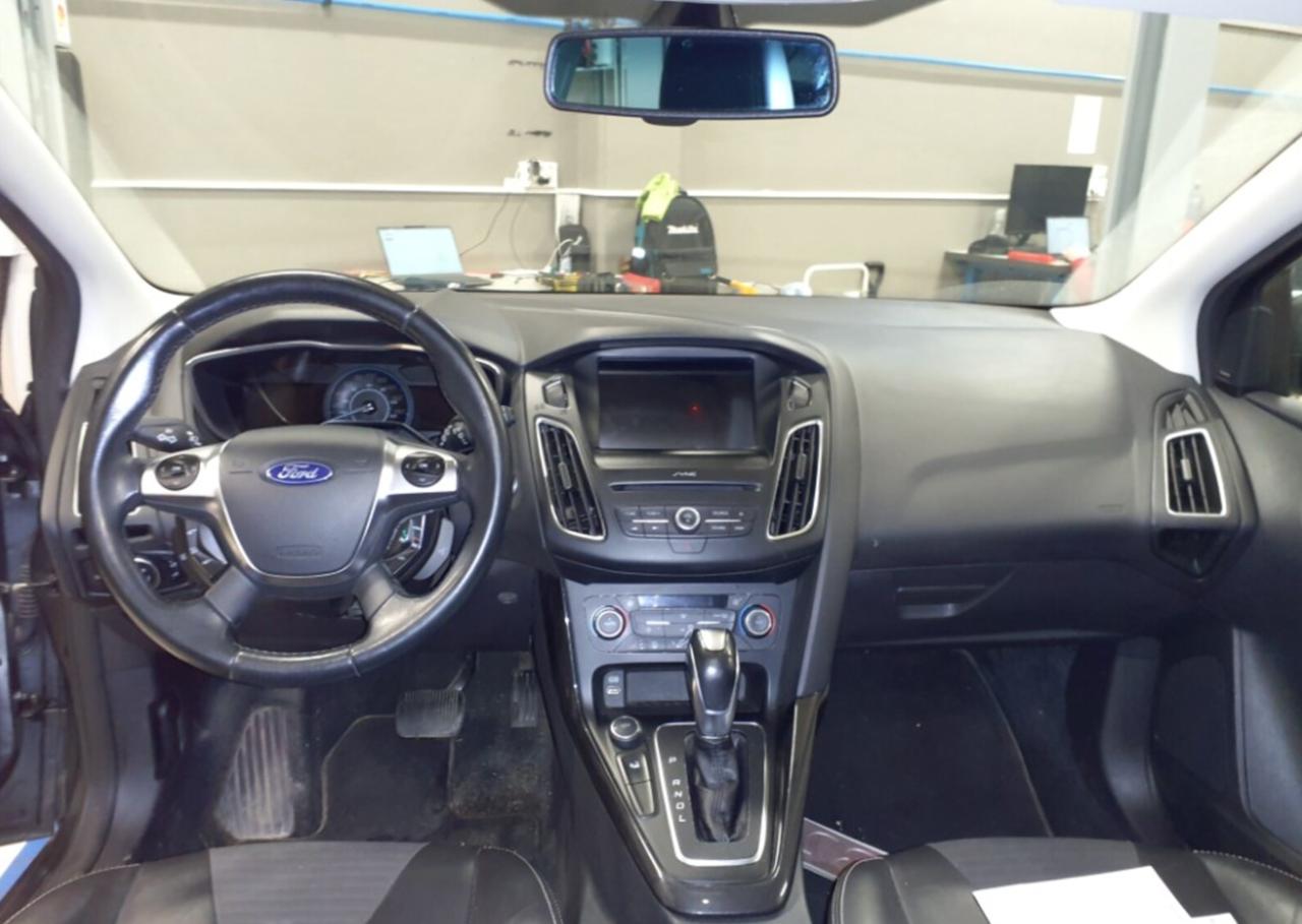 Фото - Ford Focus #9