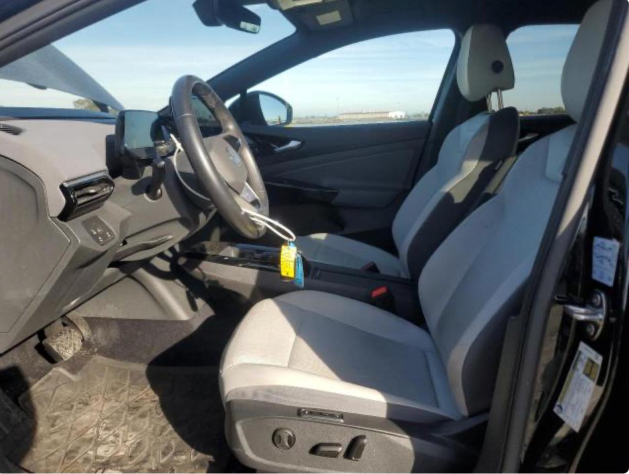 Фото - Volkswagen Id4 #7