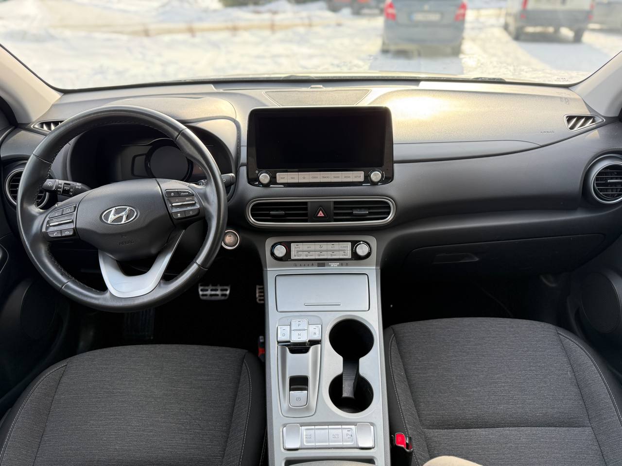 Фото - Hyundai Kona #11