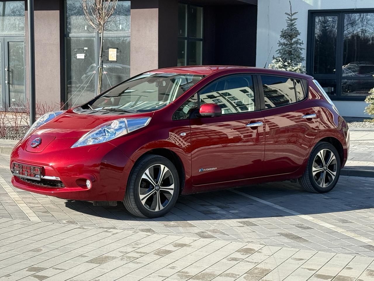 Фото - Nissan Leaf #6