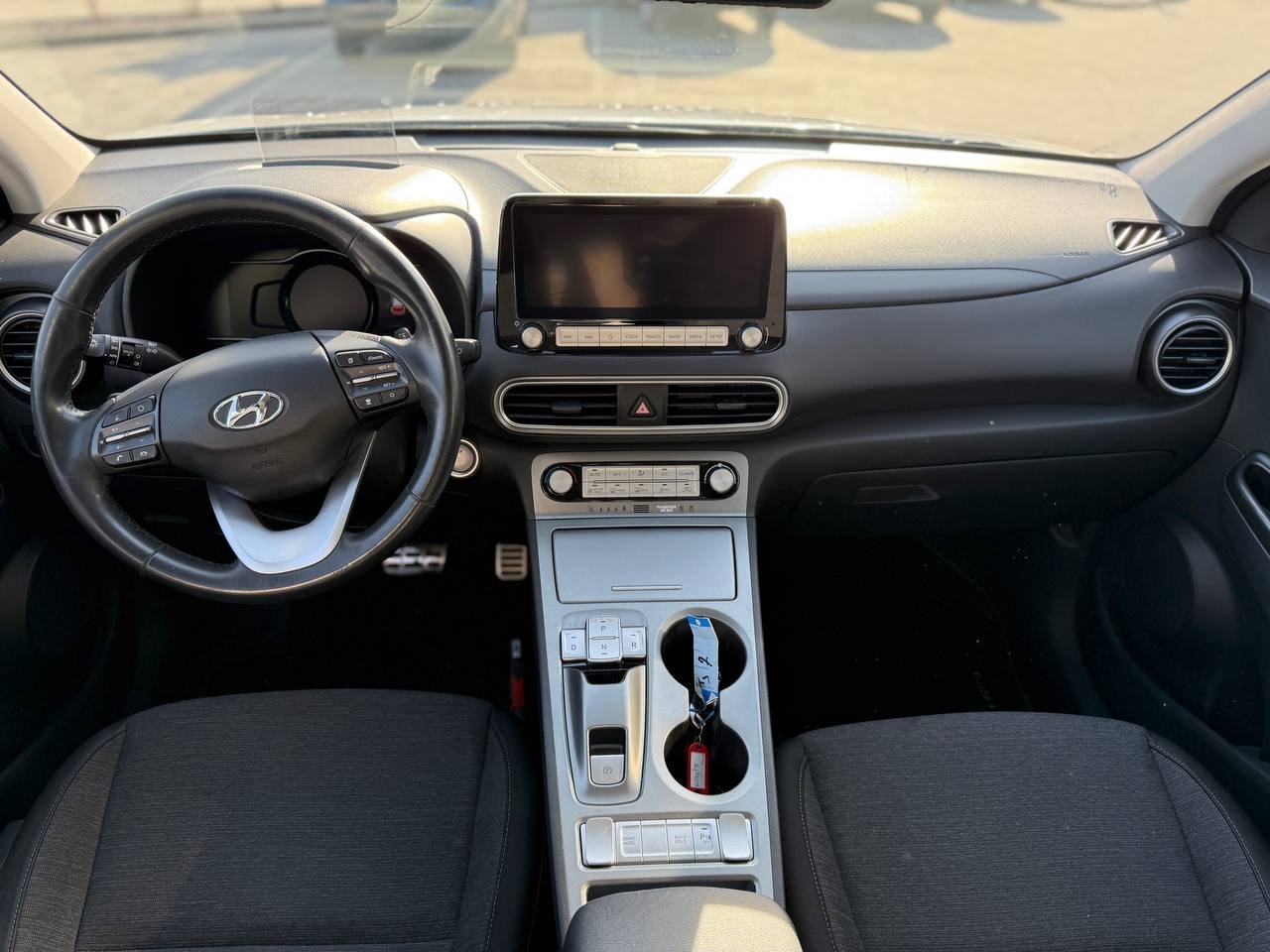 Фото - Hyundai Kona #9