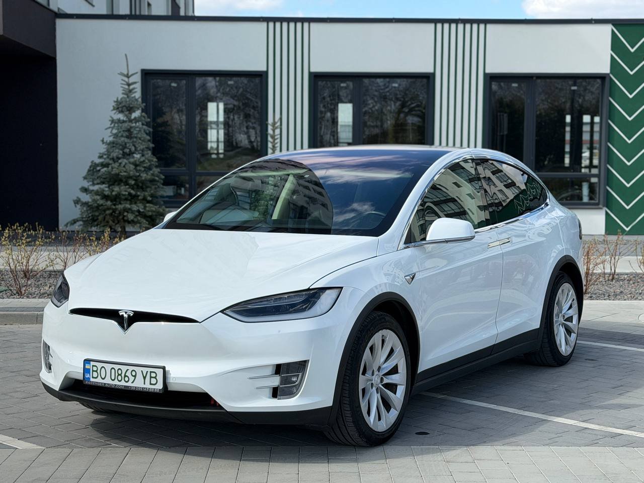 Tesla Model x
