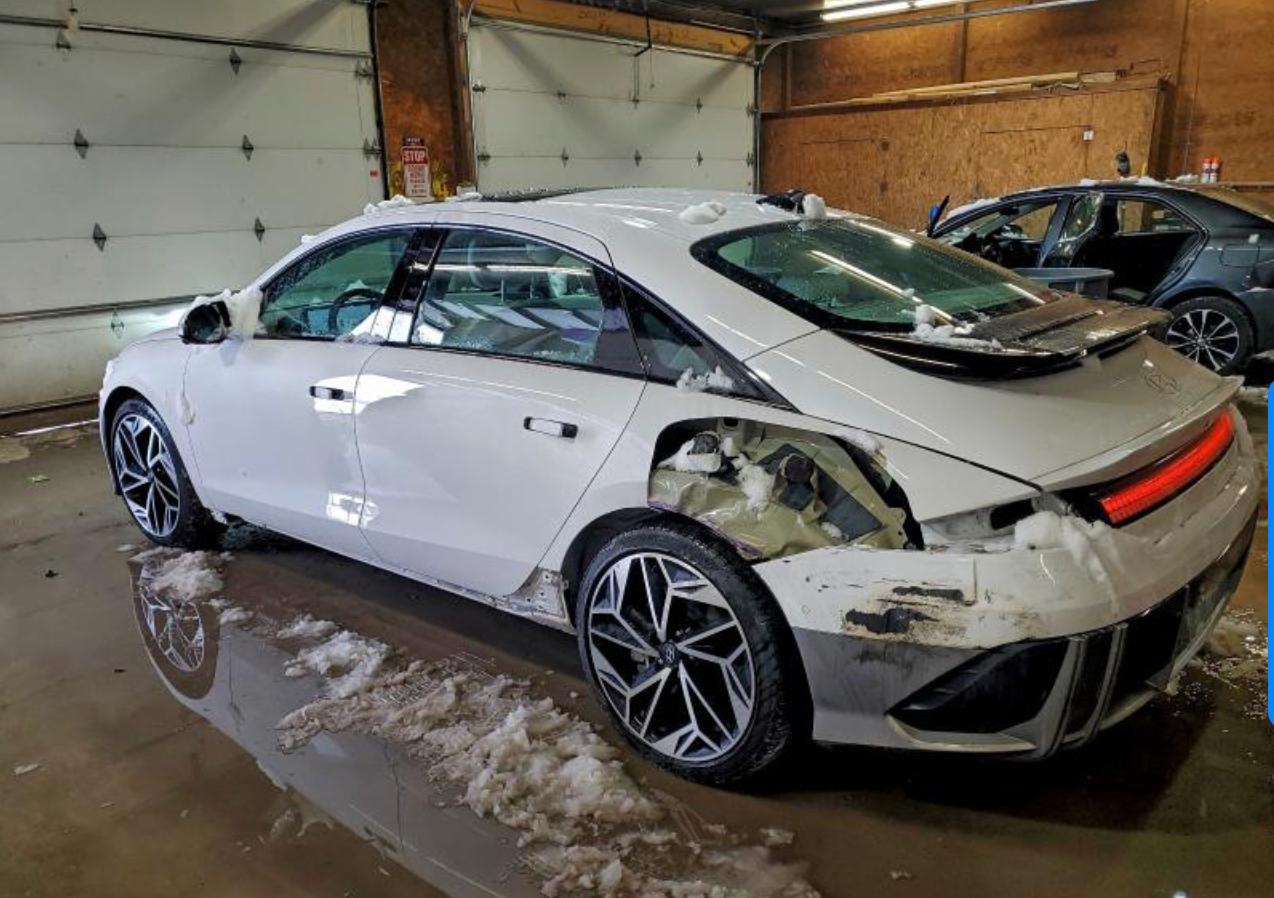 Фото - Hyundai IONIQ 6 #4