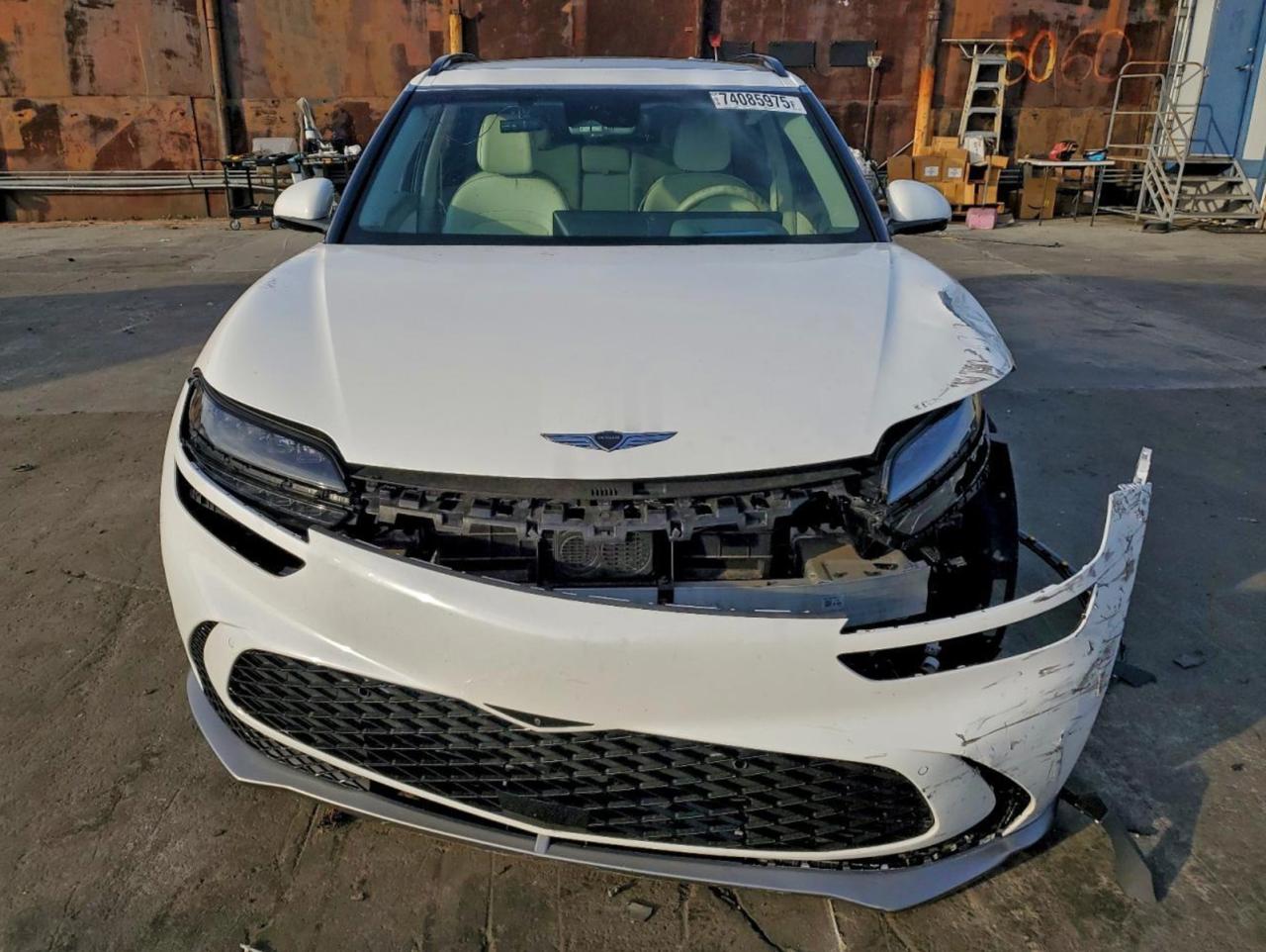 Фото - Genesis GV60 #2