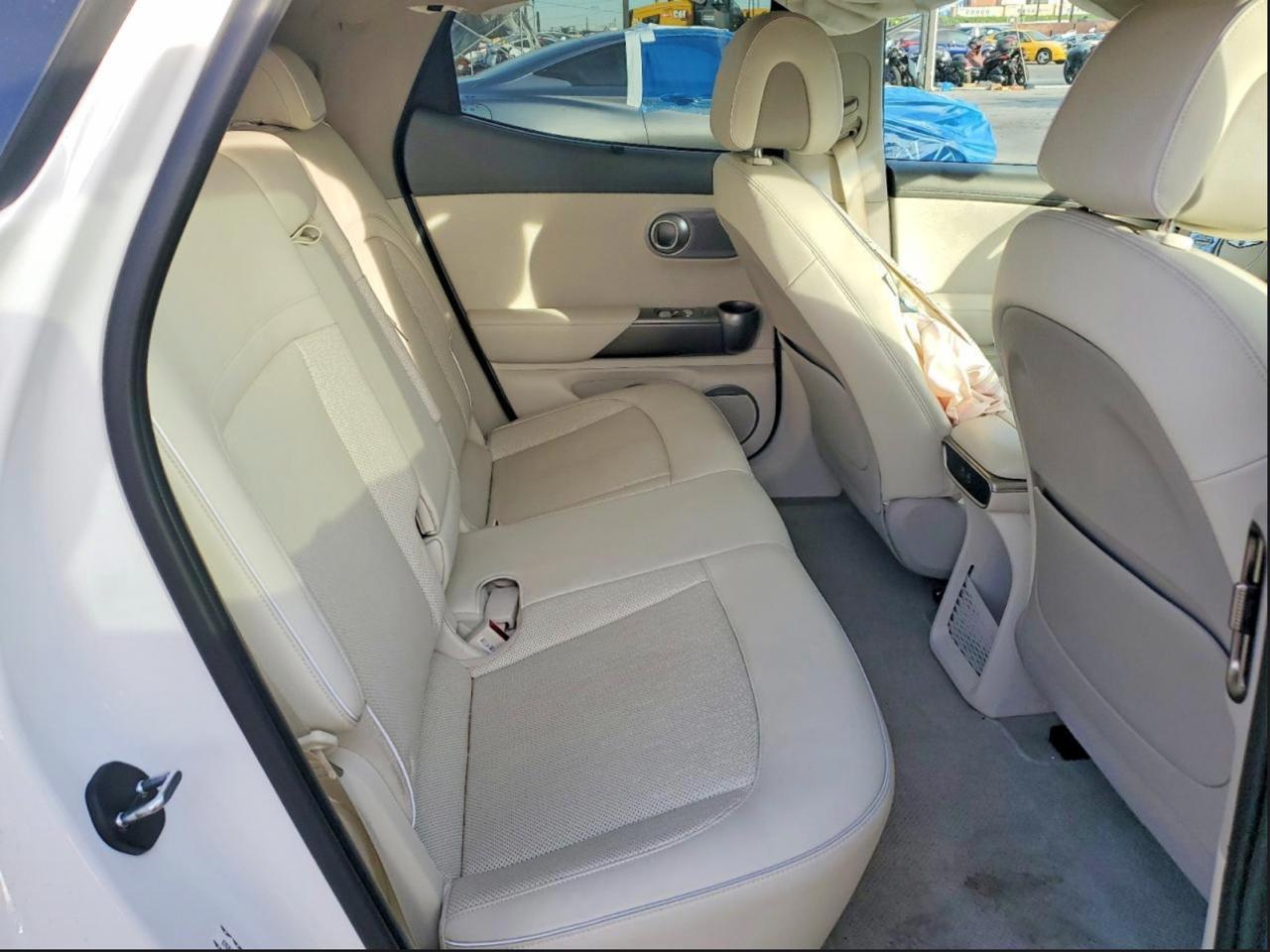 Фото - Genesis GV60 #8