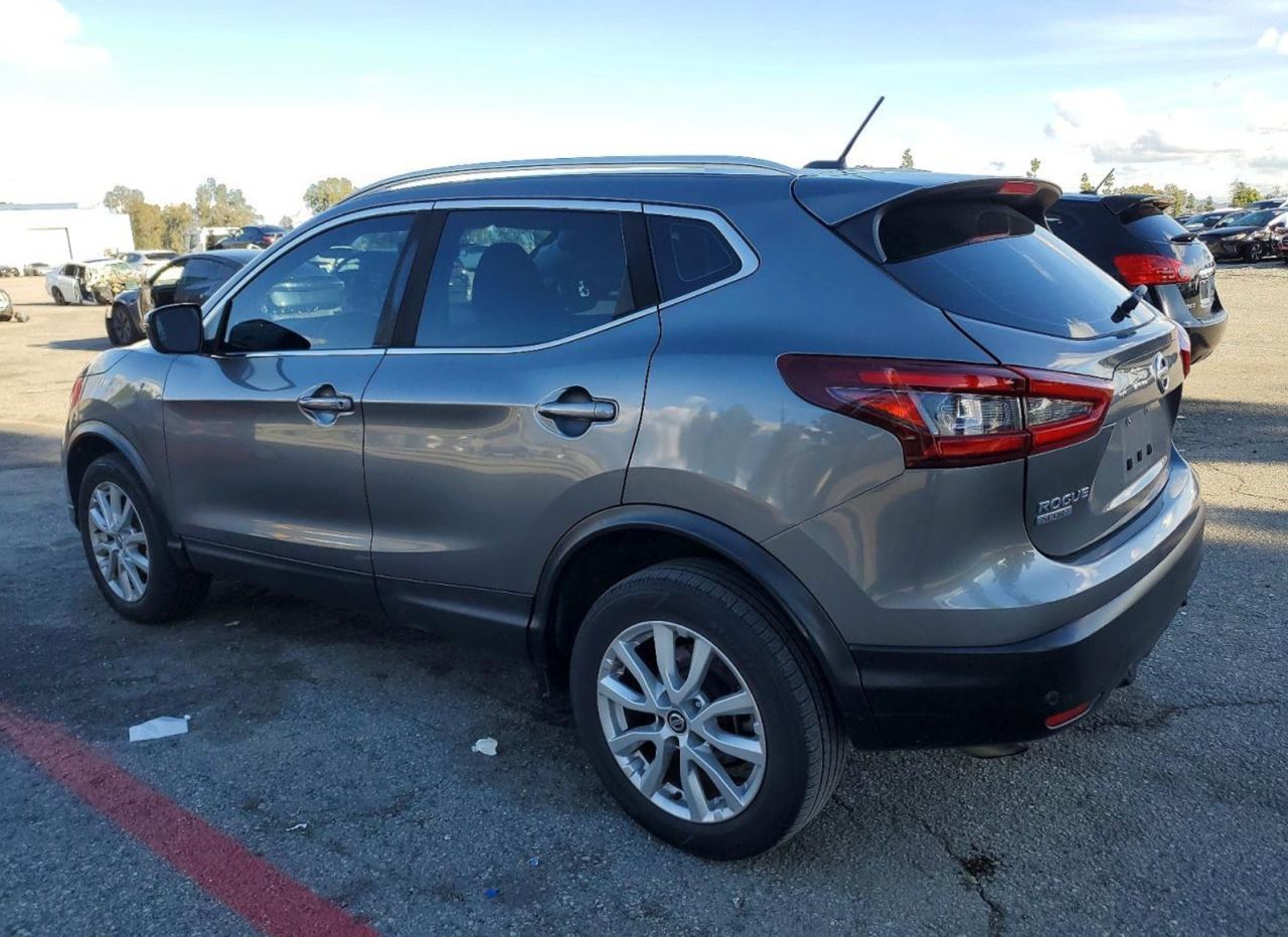 Фото - Nissan Rogue Sport #2