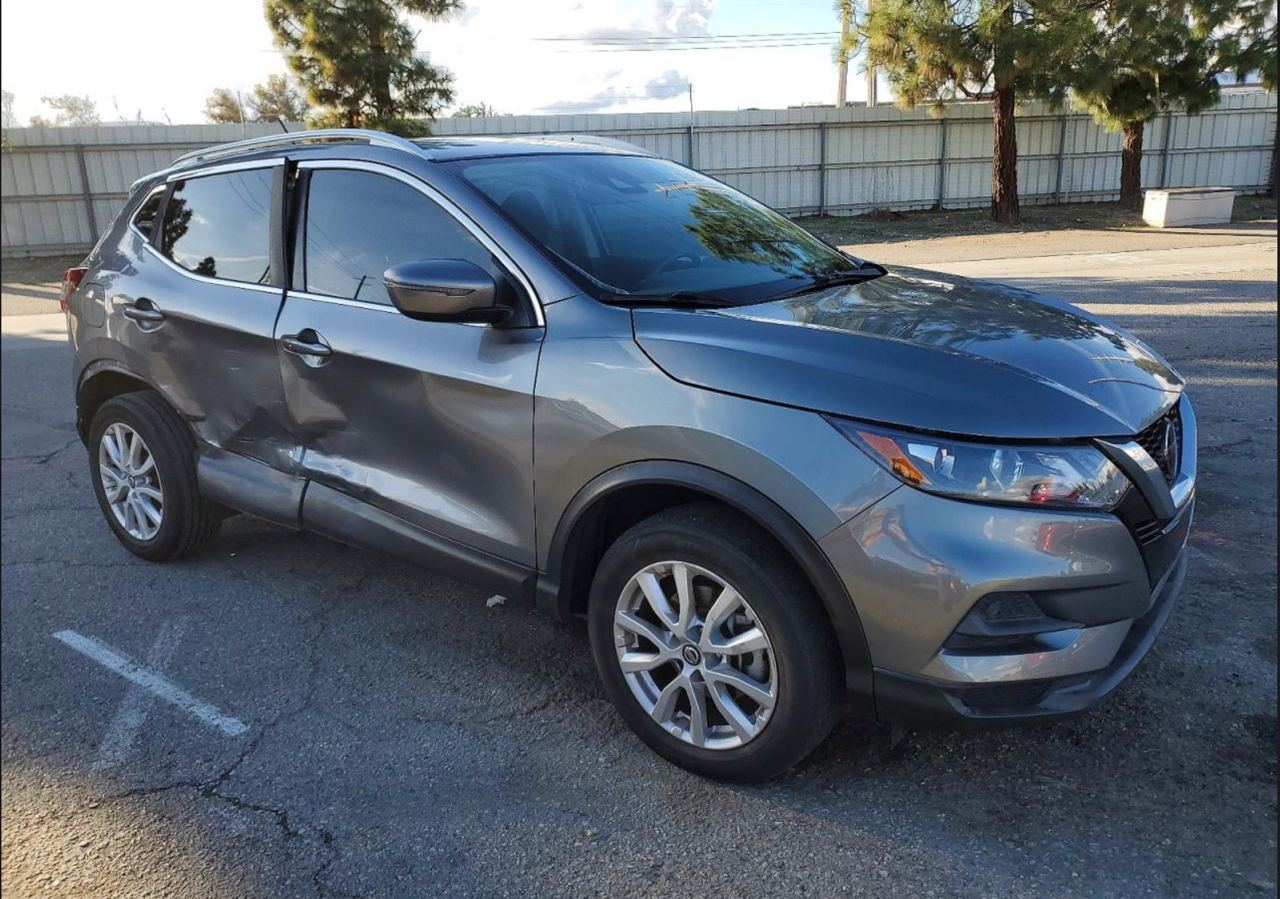 Фото - Nissan Rogue Sport #4