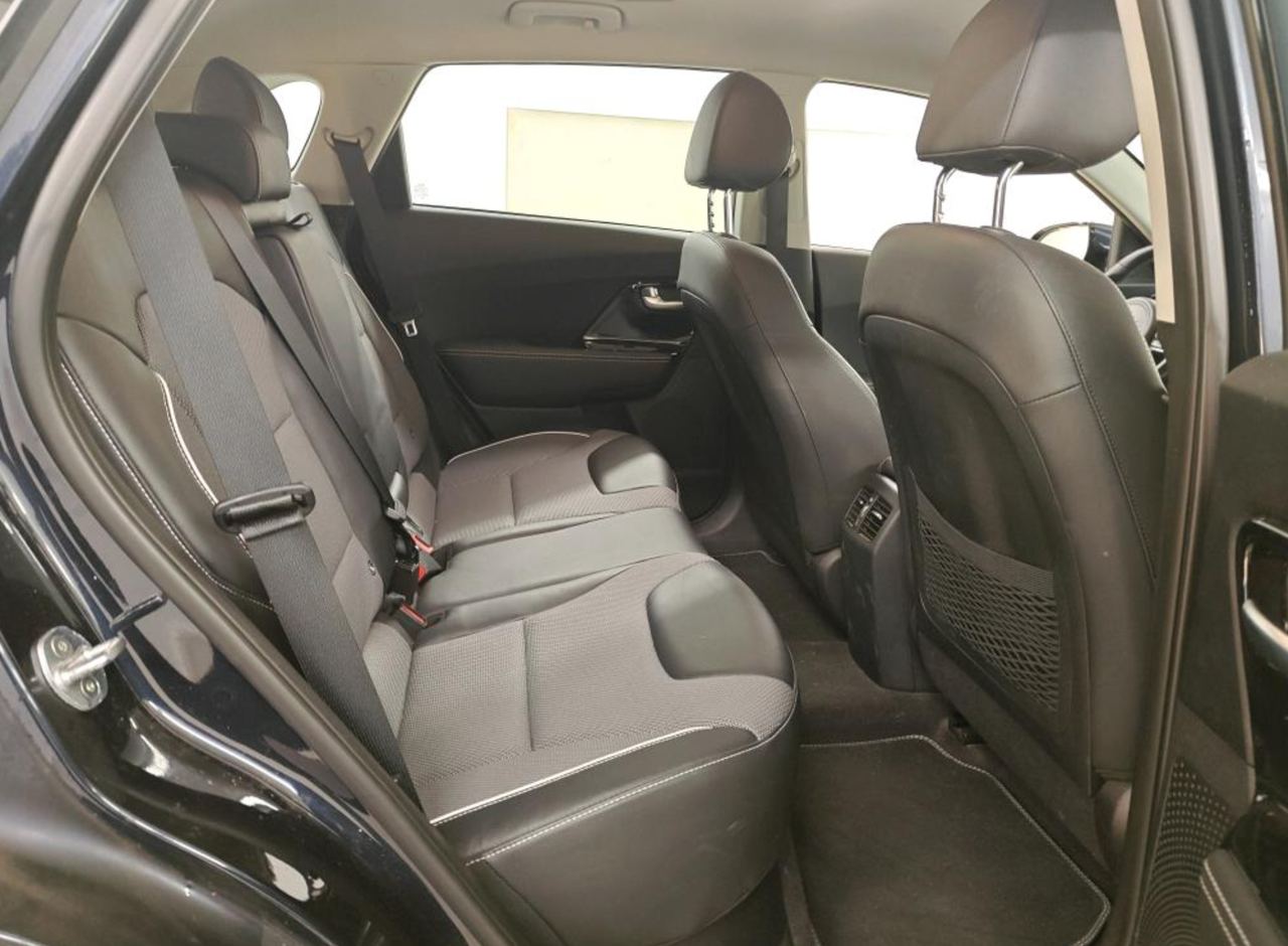 Фото - Kia Niro #7