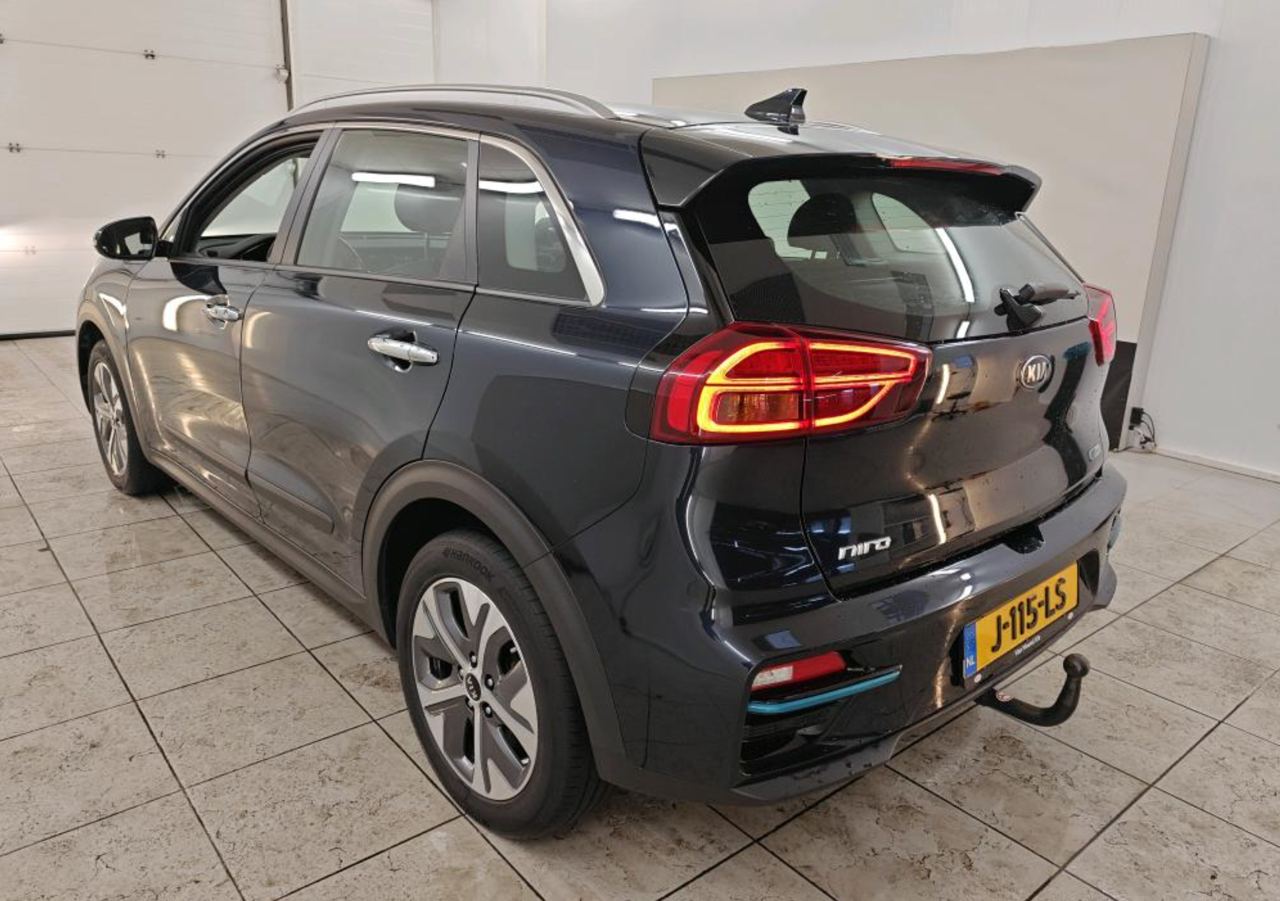 Фото - Kia Niro #5