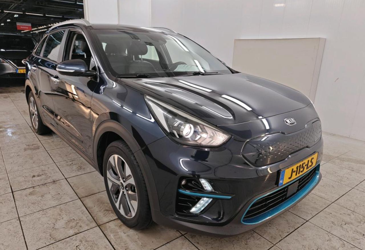 Фото - Kia Niro #2