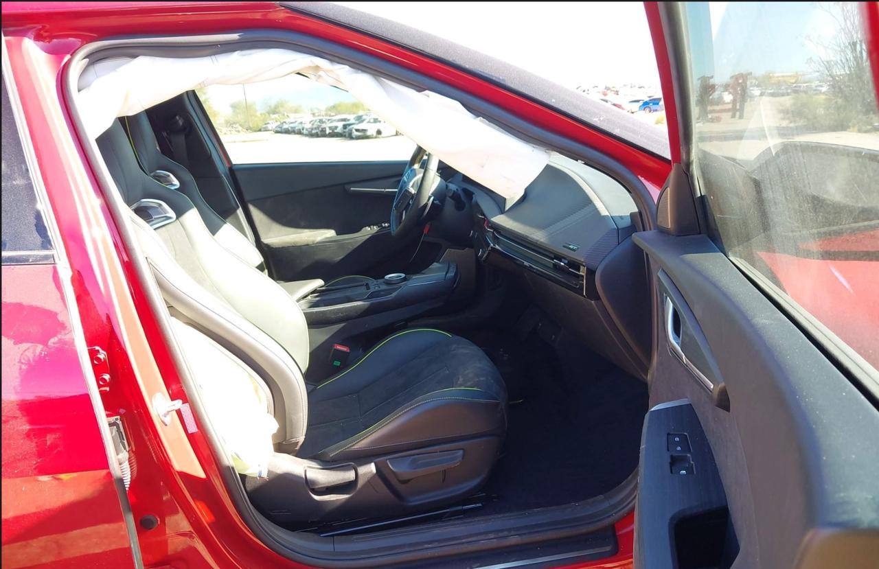 Фото - Kia EV6 #5