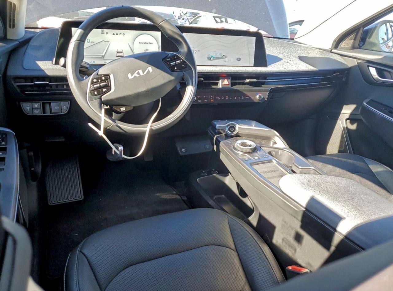 Фото - Kia EV6 #7
