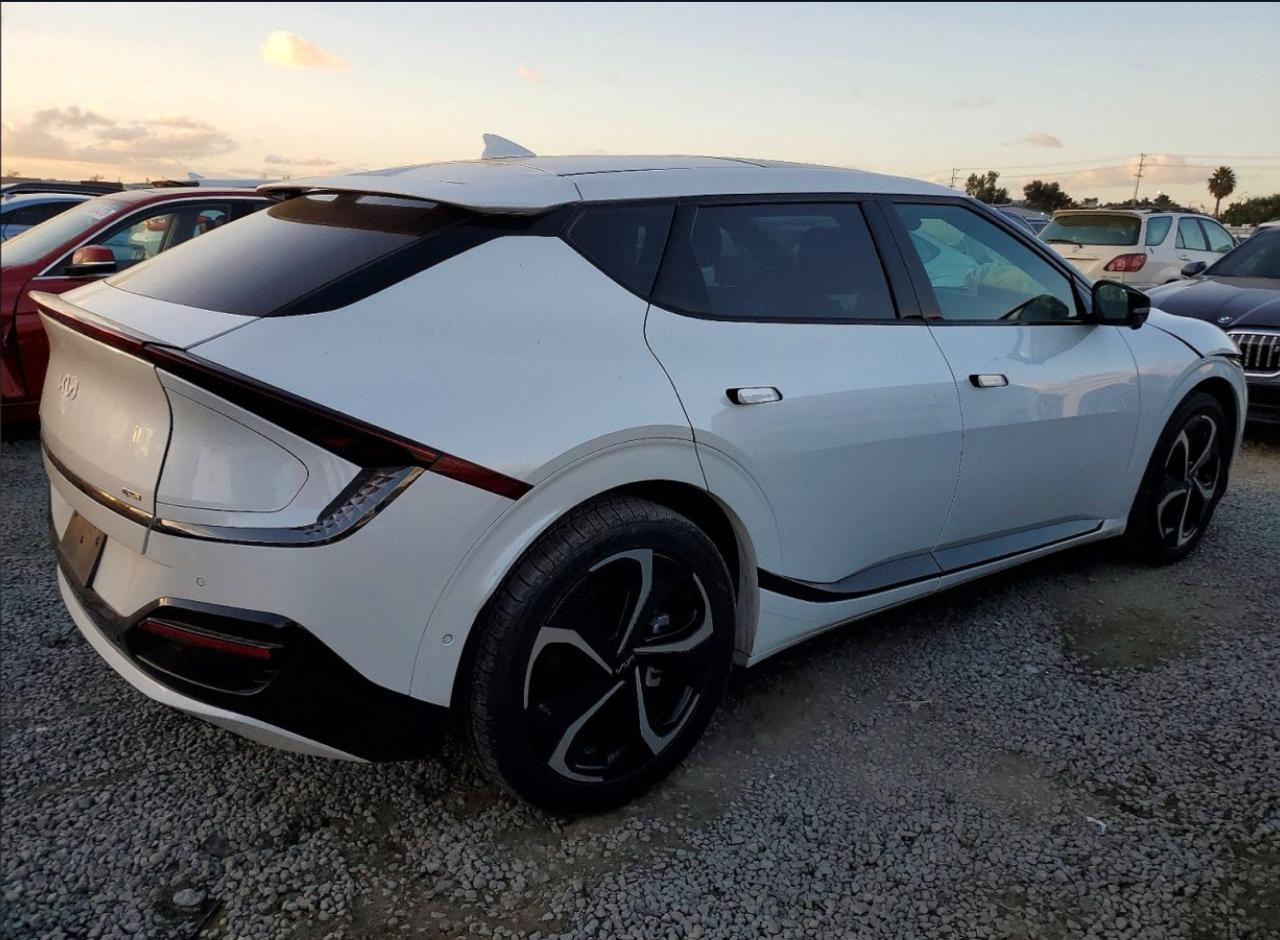 Фото - Kia EV6 #6