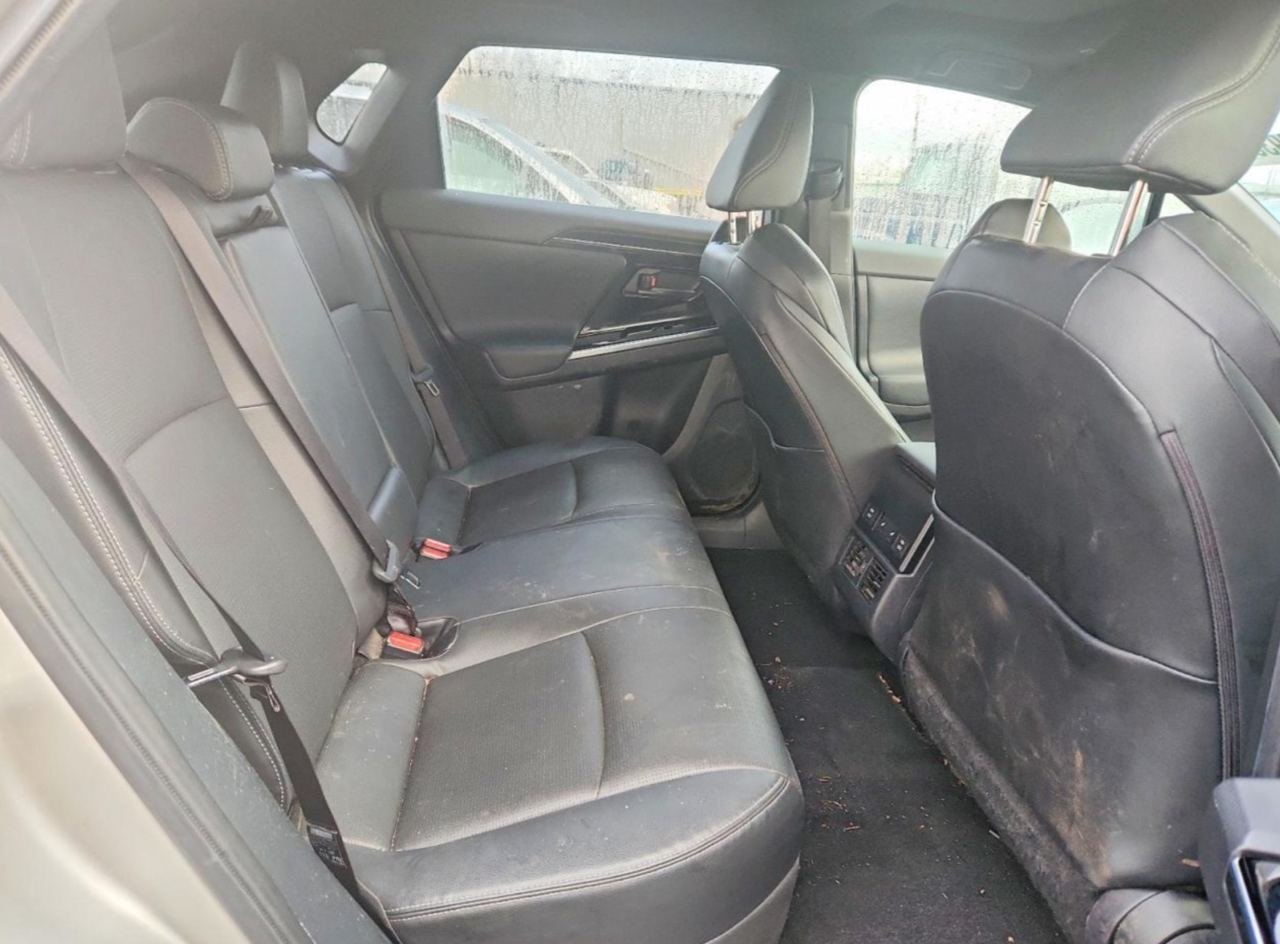 Фото - Toyota bZ4X #8