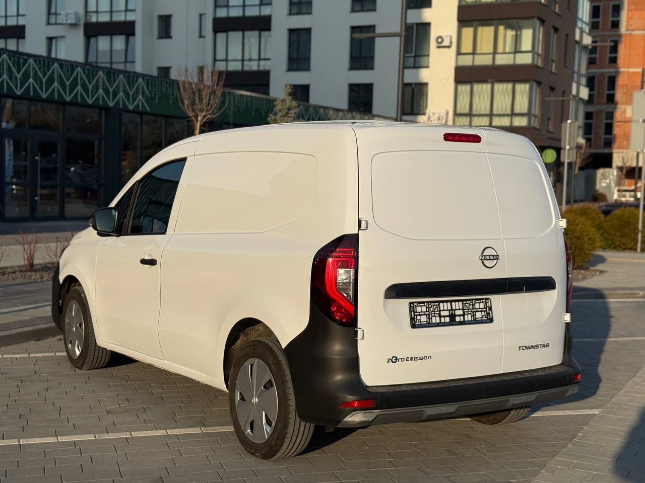 Фото - Nissan Townstar #4