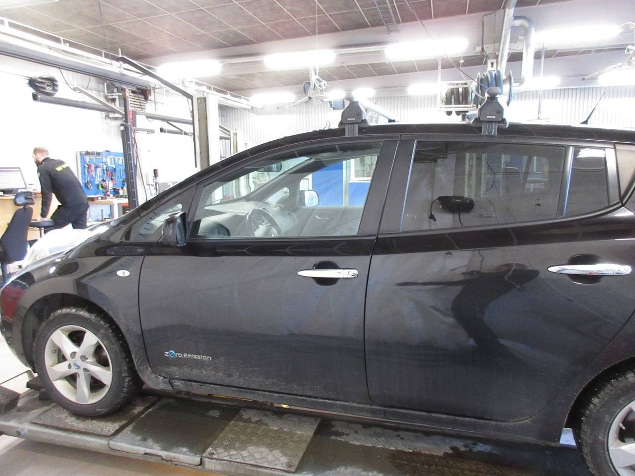 Фото - Nissan Leaf #3