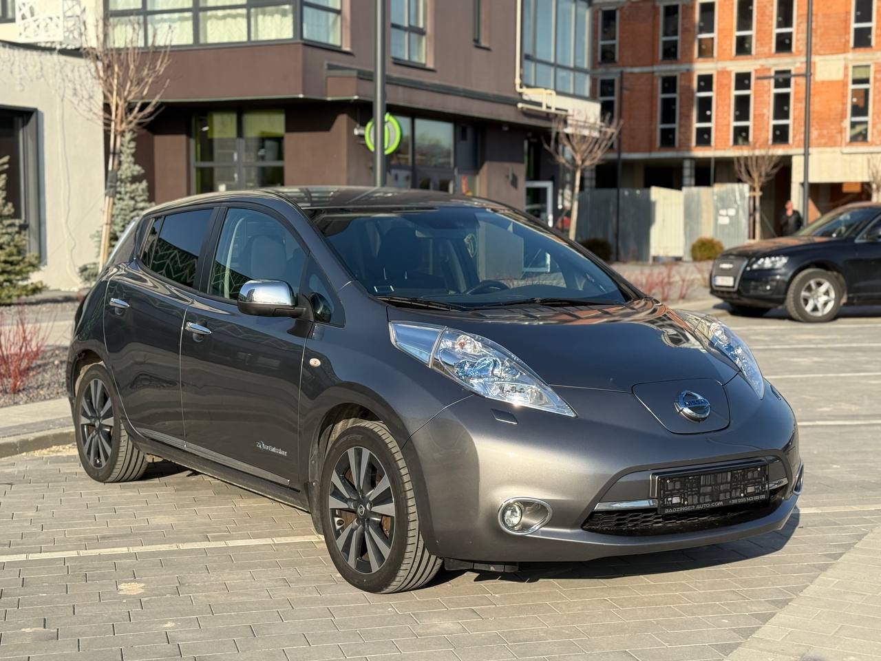Фото - Nissan Leaf #3