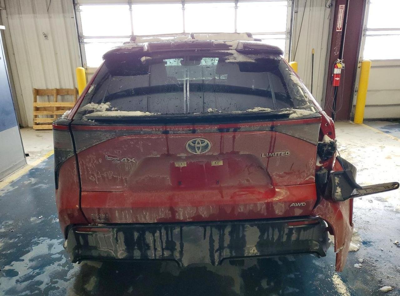 Фото - Toyota bZ4X #5