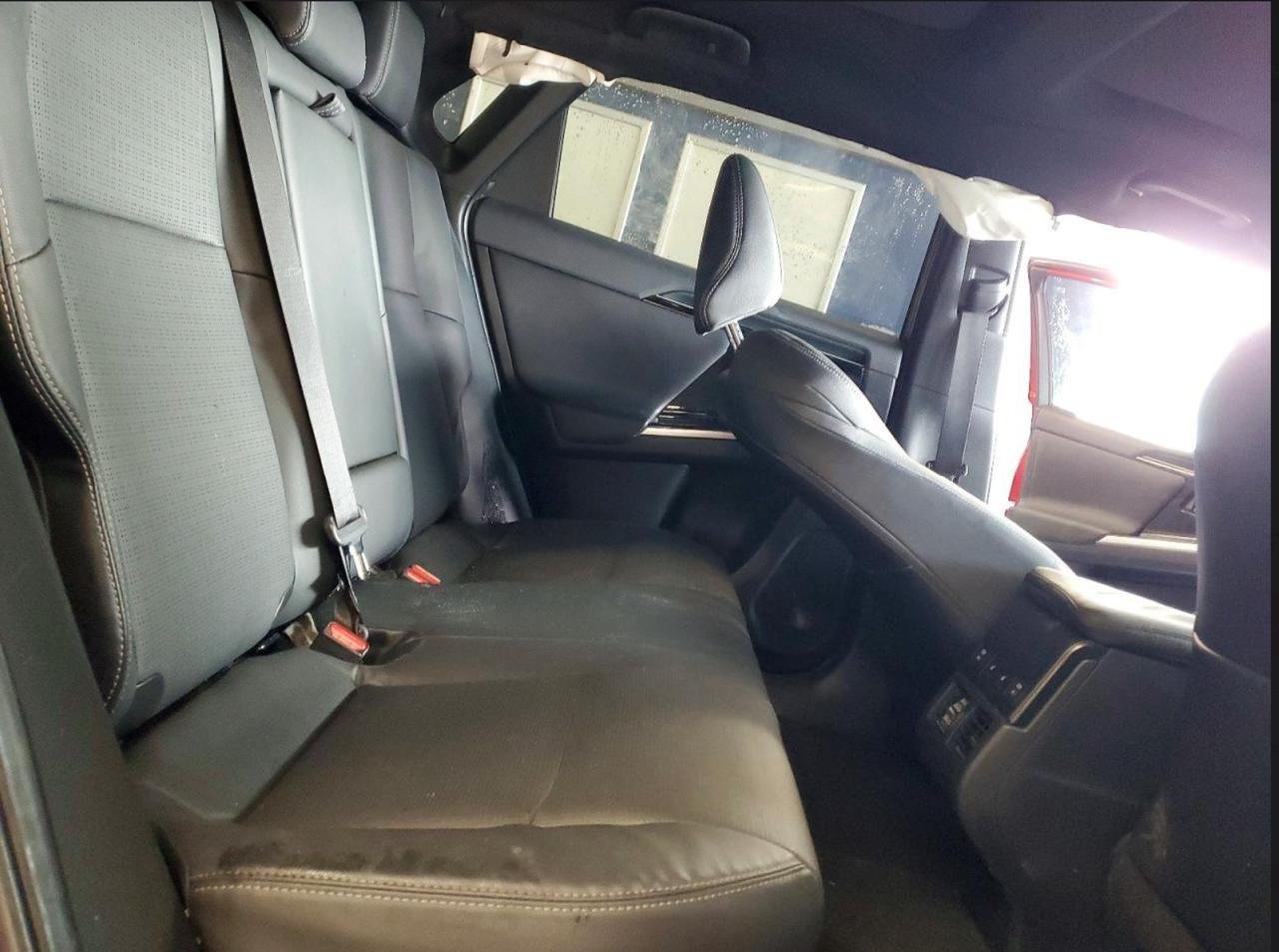 Фото - Toyota bZ4X #10