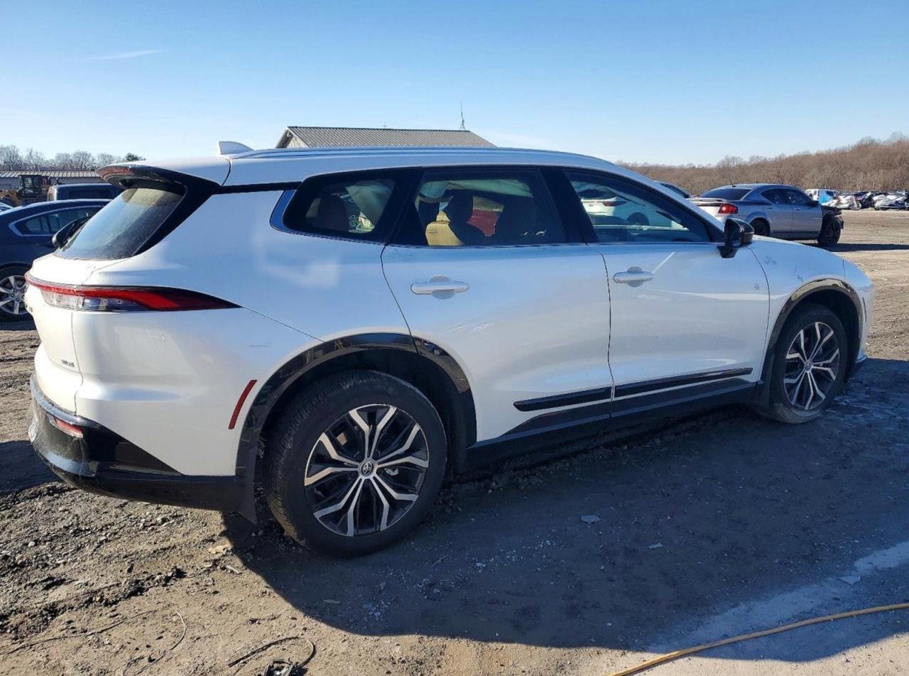 Фото - Toyota Crown Signia #6