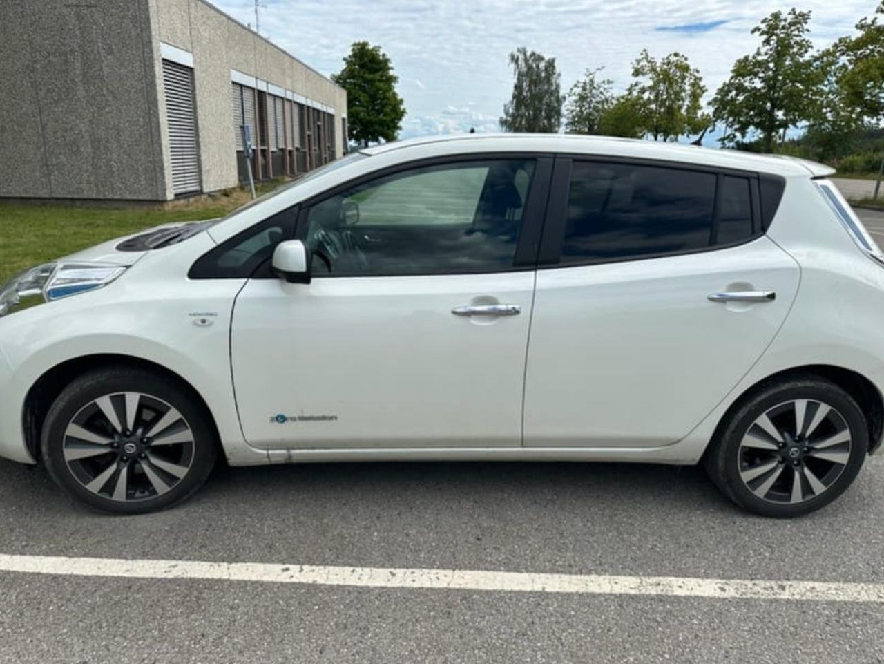 Фото - Nissan Leaf #2