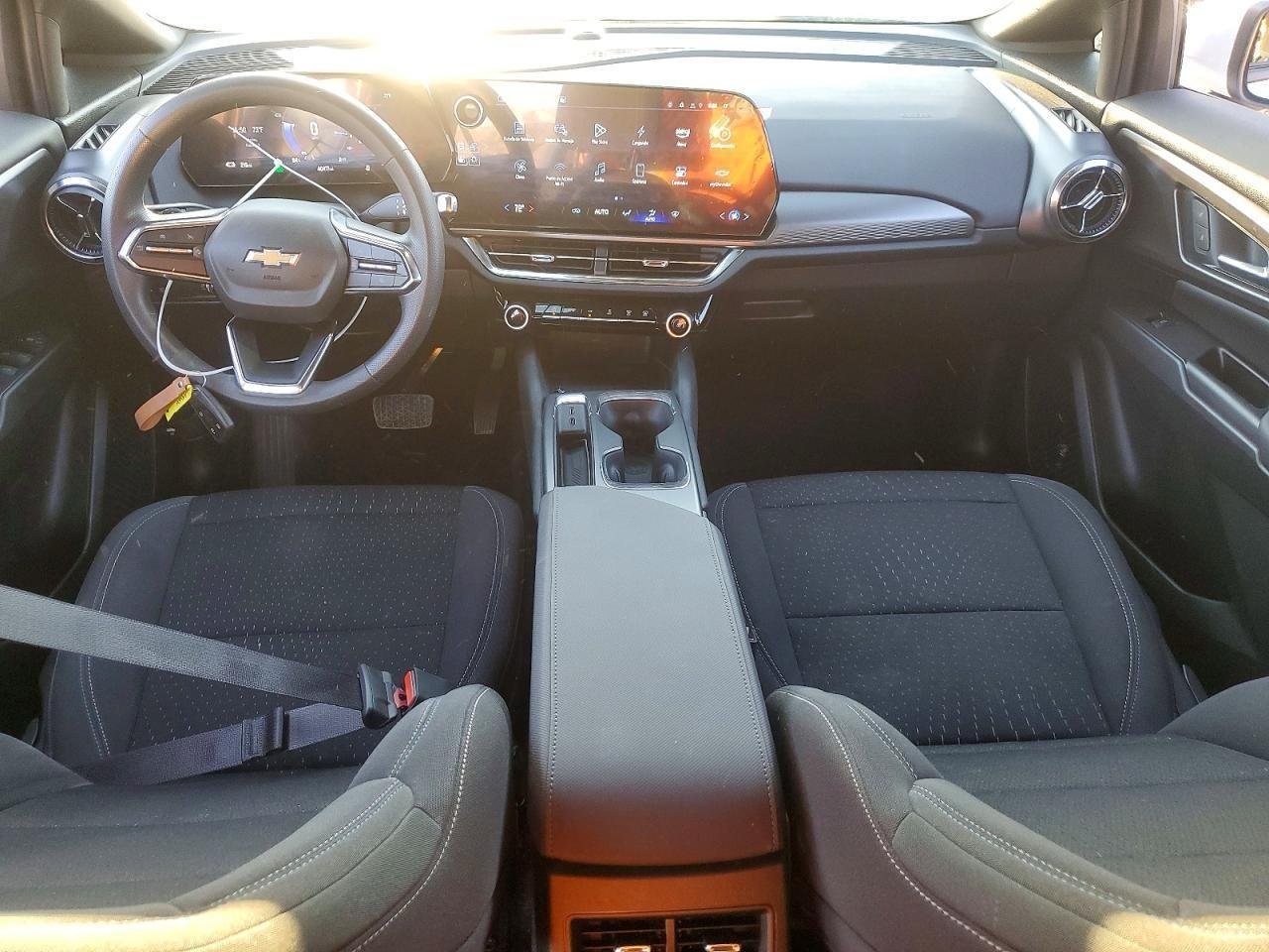 Фото - Chevrolet Equinox #8