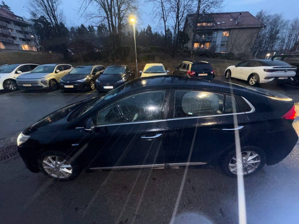 Фото - Hyundai IONIQ #3