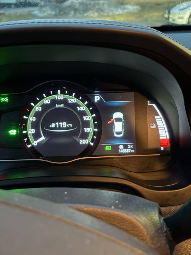 Фото - Hyundai IONIQ #4