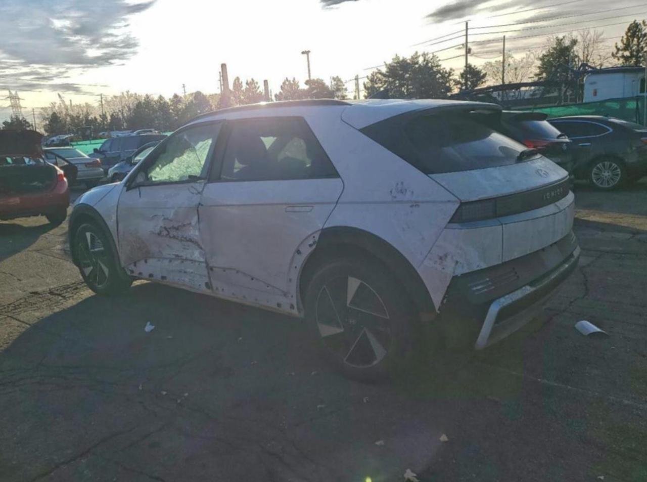 Фото - Hyundai IONIQ 5 #4