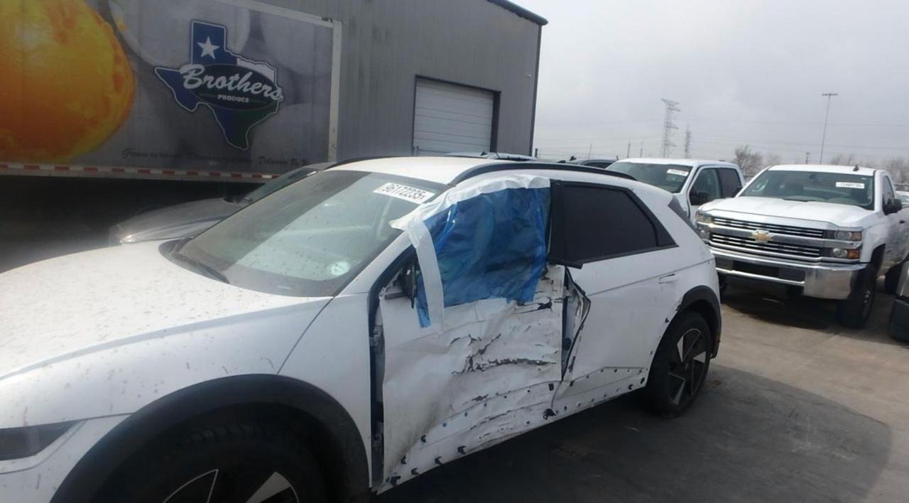 Фото - Hyundai IONIQ 5 #5