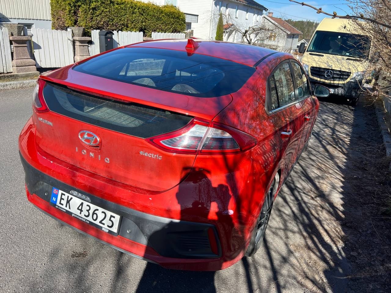 Фото - Hyundai IONIQ #3