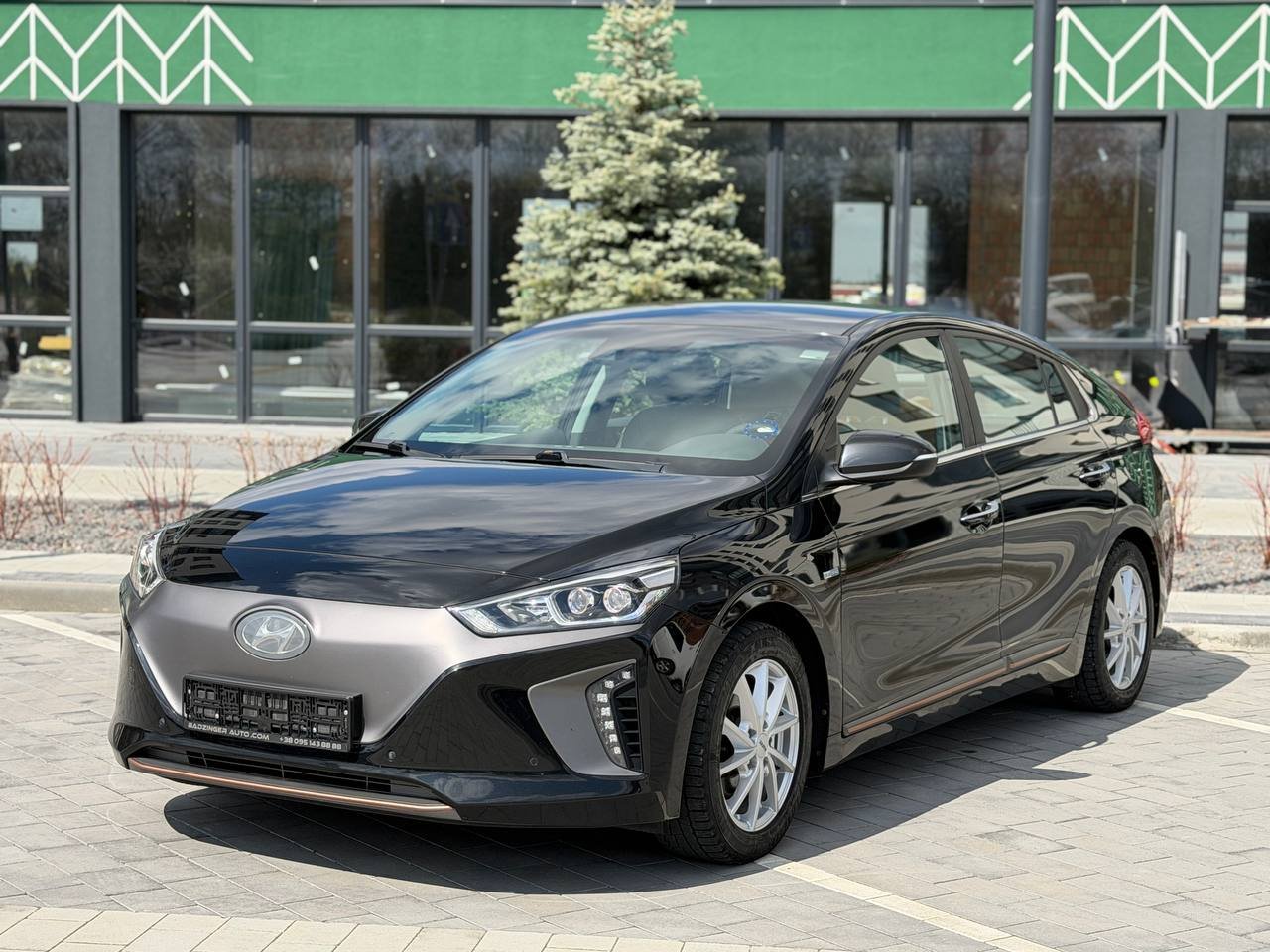 Hyundai IONIQ