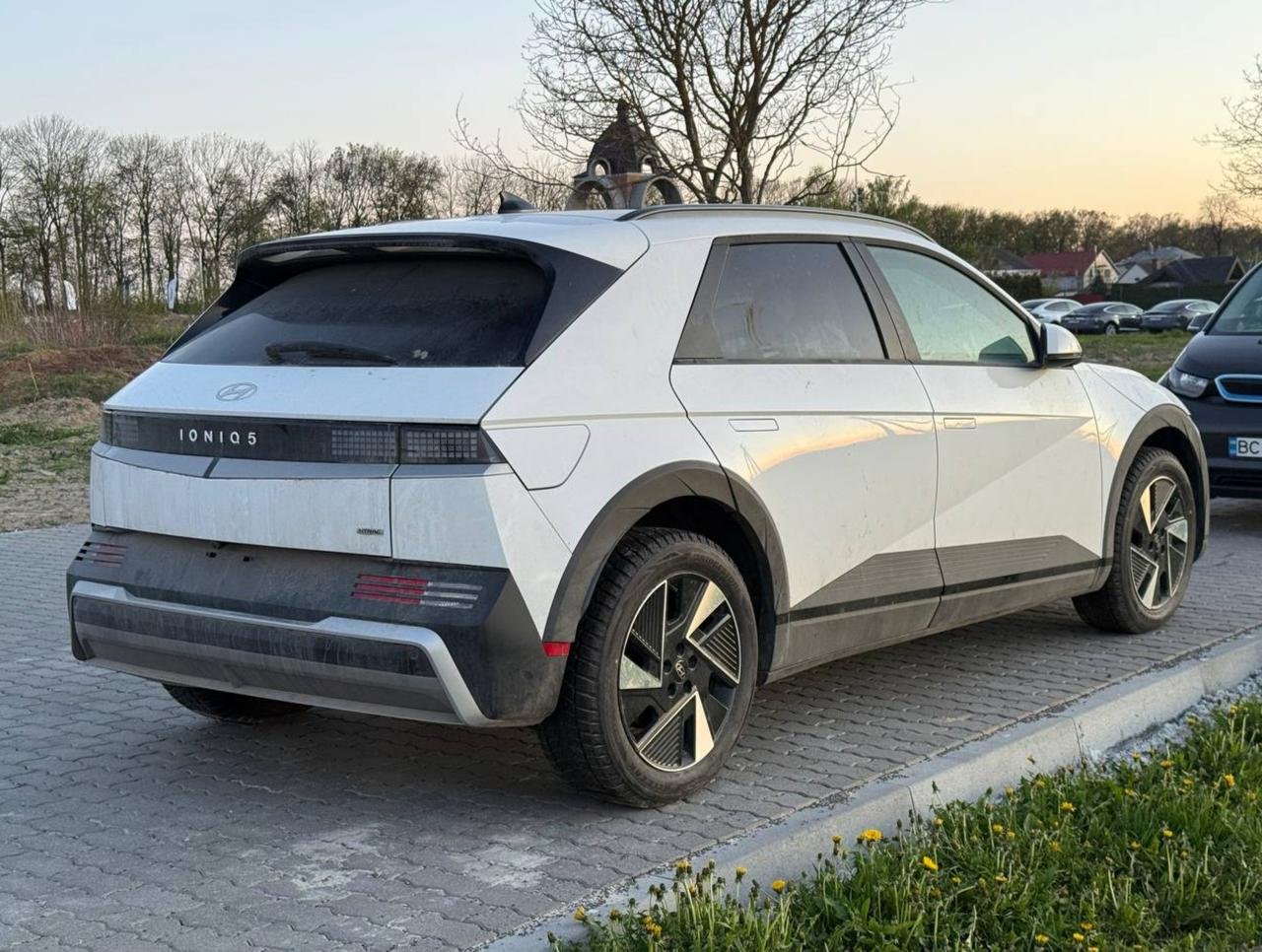 Фото - Hyundai IONIQ 5 #4