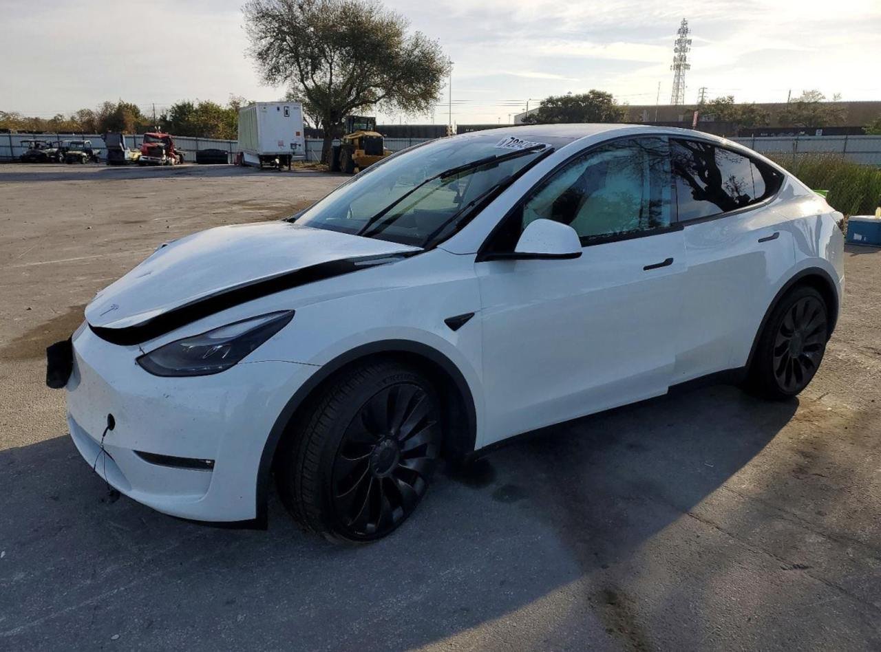 Tesla Model y