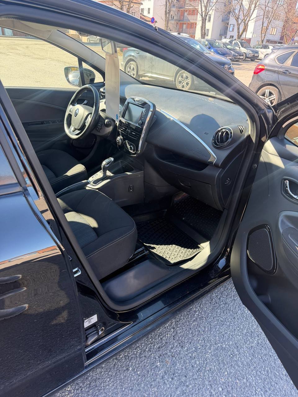 Фото - Renault ZOE #7